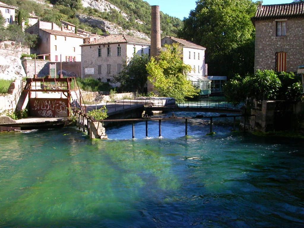 La Calvinette Villa Pernes-les-Fontaines Exteriör bild